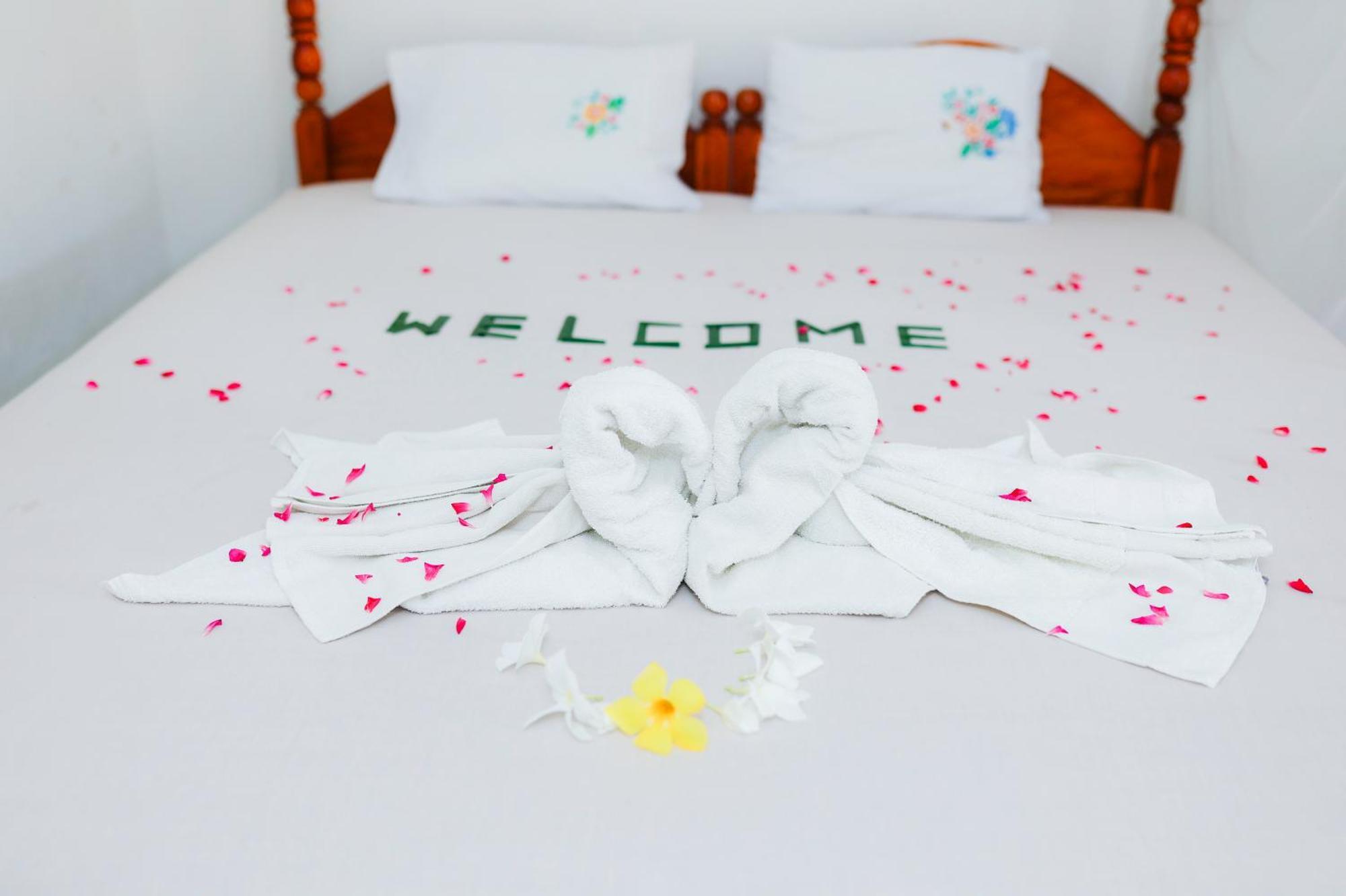 Beach Lagoon Guesthouse Тангале Екстериор снимка