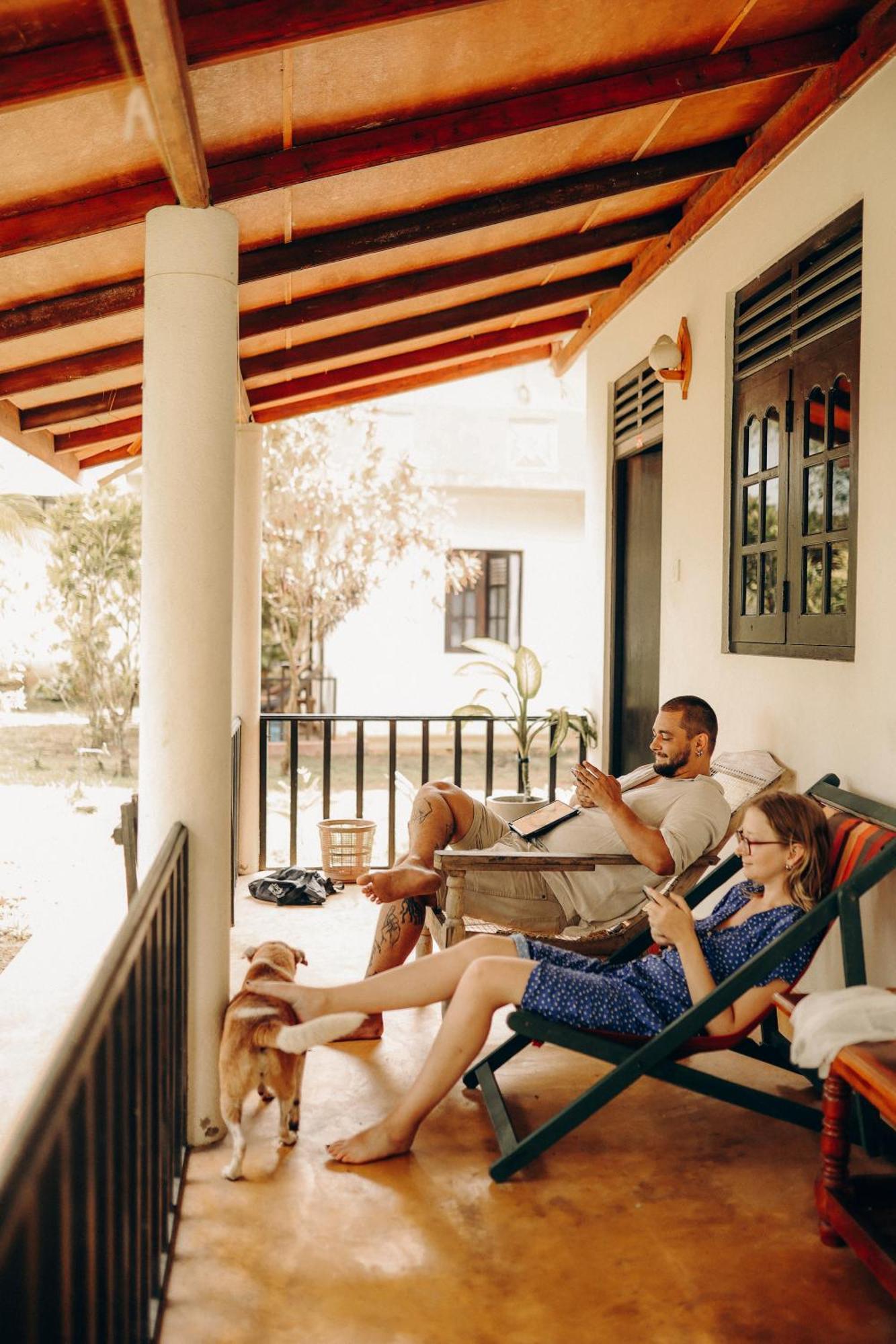 Beach Lagoon Guesthouse Тангале Екстериор снимка